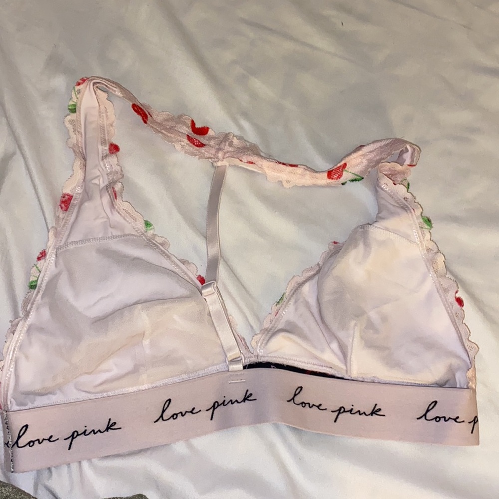 Pink bra - Picture 2 of 2
